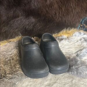 Klogs Slip-On Shoes 8.5 (3950)
